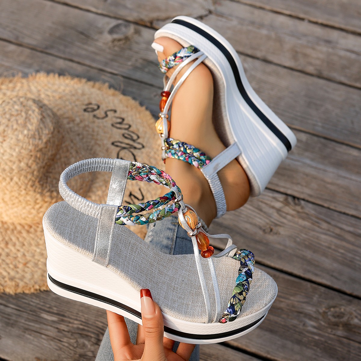 Women's Ethnic Chunky Platform – обзор и цена Ethnic Fashion Trends 2026