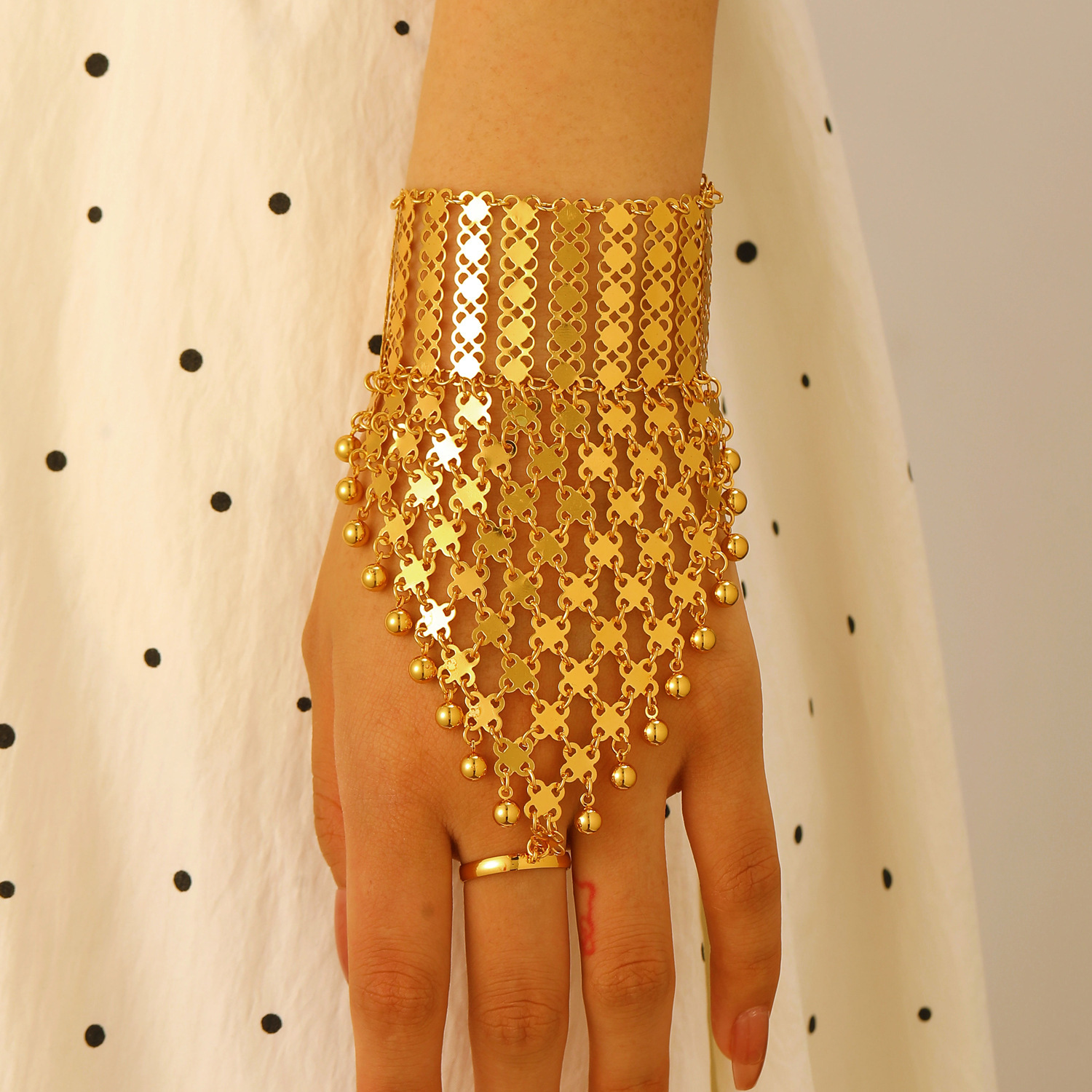 Ethnic Arabic Style Gold Color – обзор и цена Ethnic Fashion Trends 2026